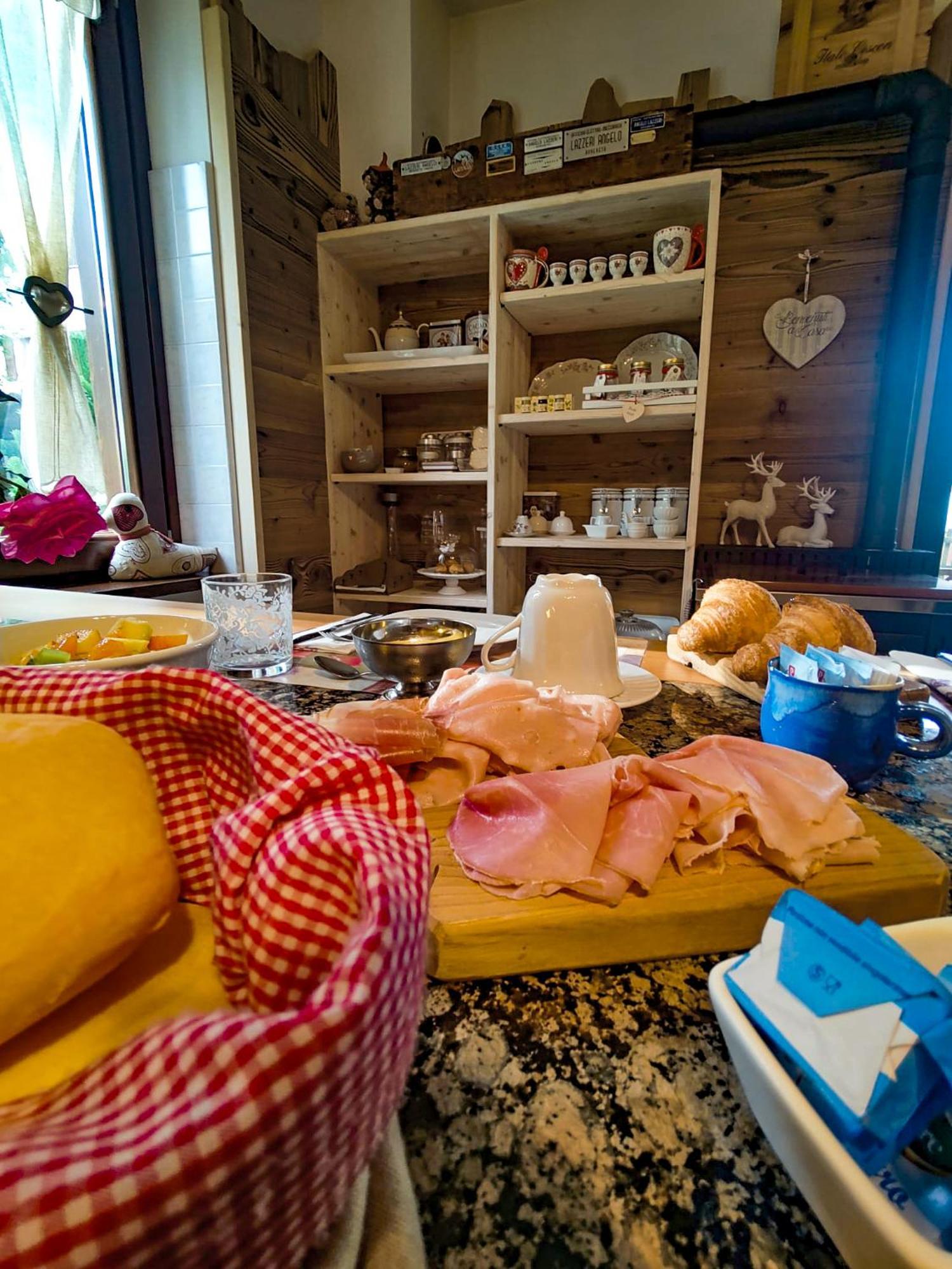 La Cri Bed & Breakfast Giustino Екстериор снимка